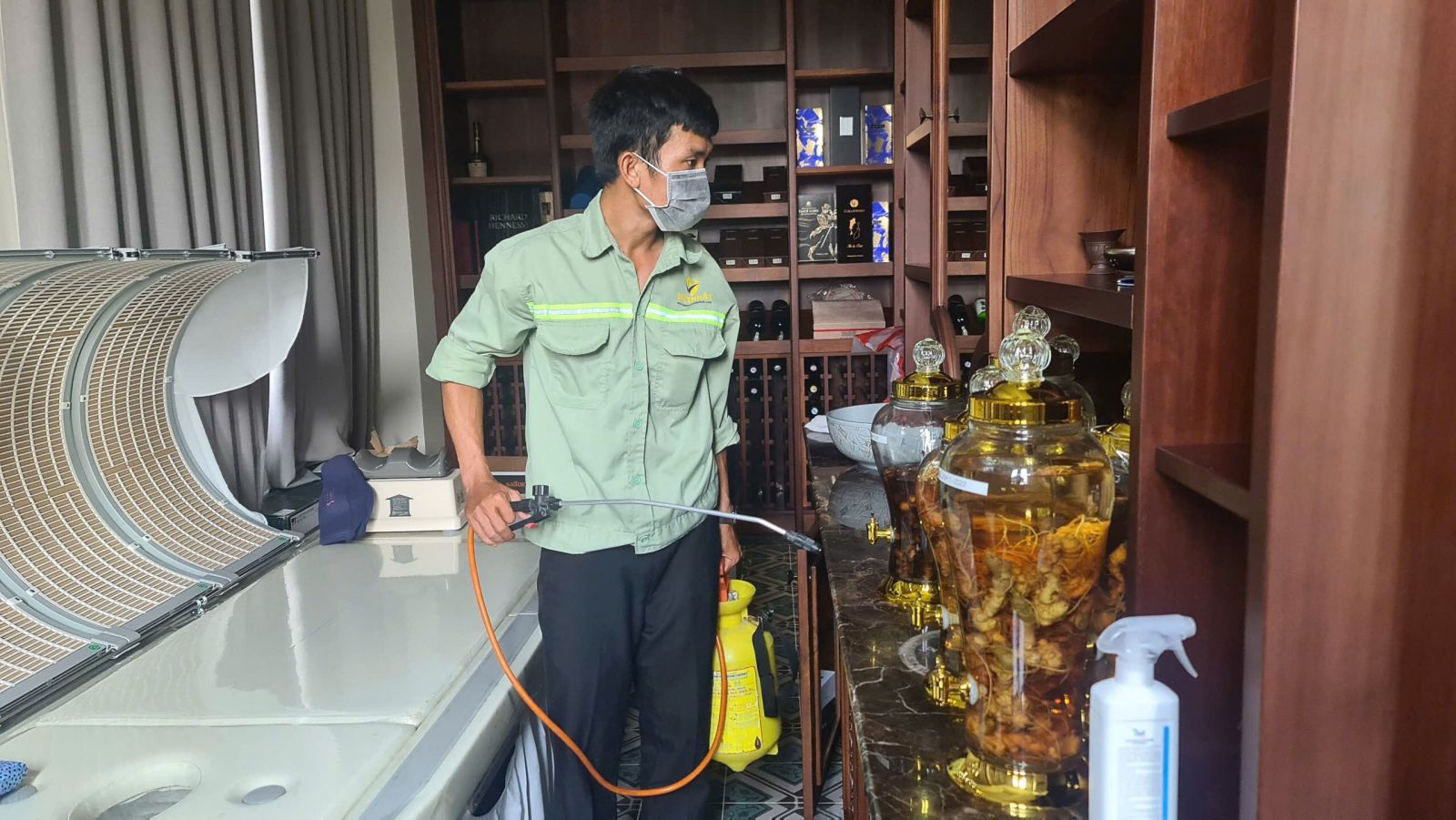 PHÒNG CHỐNG MỐI HẦM RƯỢU TẠI SÀI GÒN