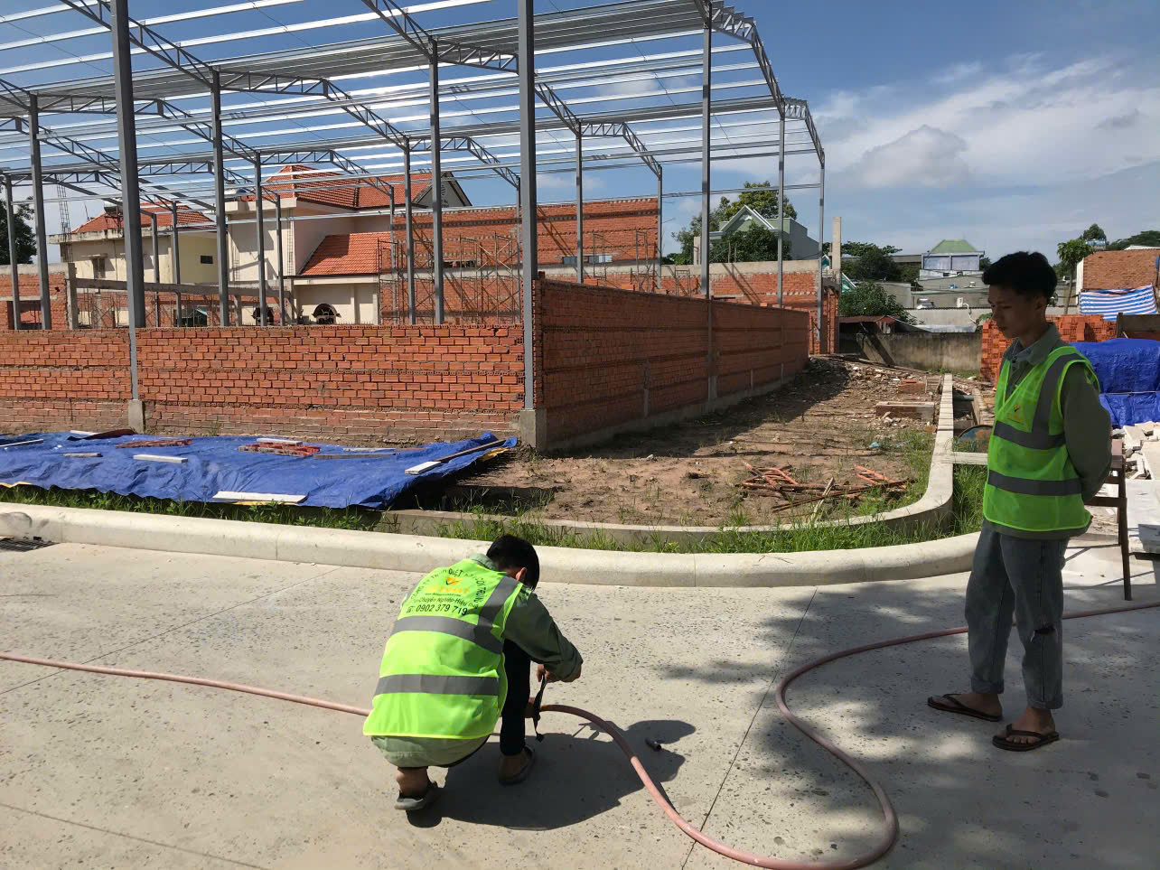 DIỆT MỐI TẬN GỐC CÔNG TRÌNH THI CÔNG
